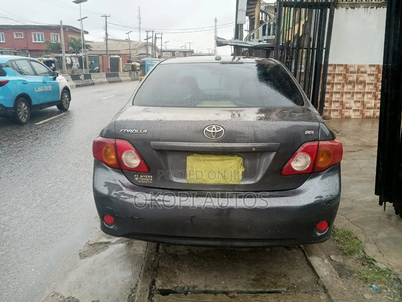 Toyota Corolla 2010 Gray