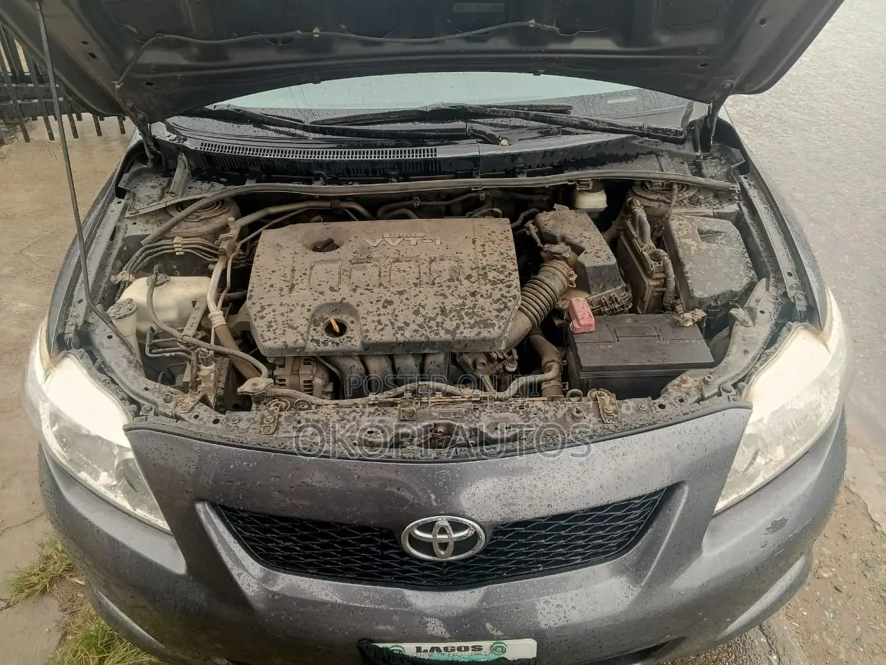 Toyota Corolla 2010 Gray
