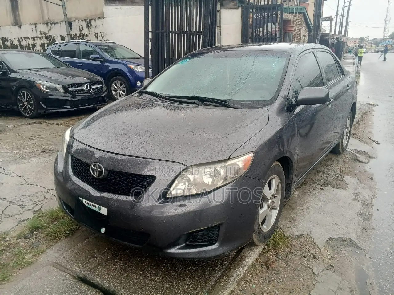 Toyota Corolla 2010 Gray