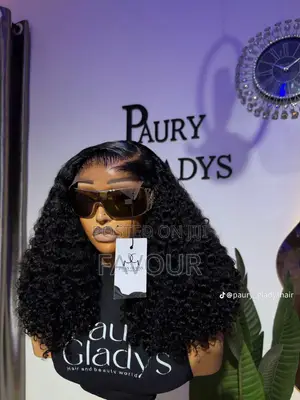 Favvy Luxe Hairs