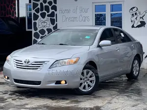 Toyota Camry XLE 4dr Sedan (2.4 4cyl 5A) 2008 Silver