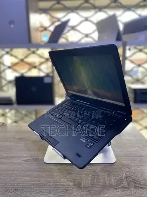 Laptop Dell Latitude 12 7250 8GB Intel Core i7 SSD 256GB