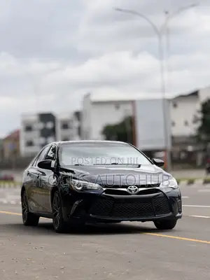 Toyota Camry 2016 Black