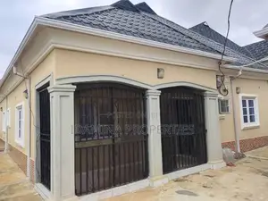 2bdrm Bungalow in Ikorodu Garage for rent