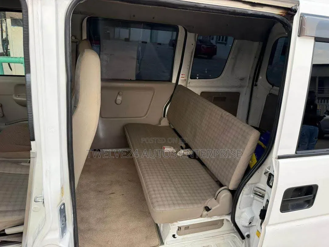 Suzuki APV Minibus 2012 White