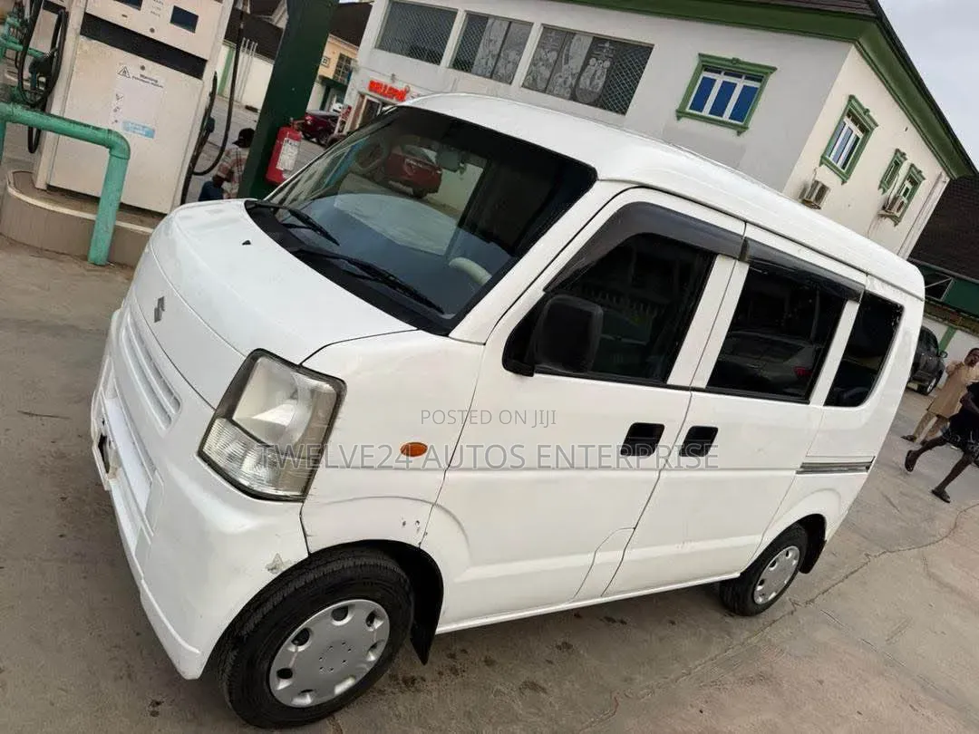 Suzuki APV Minibus 2012 White