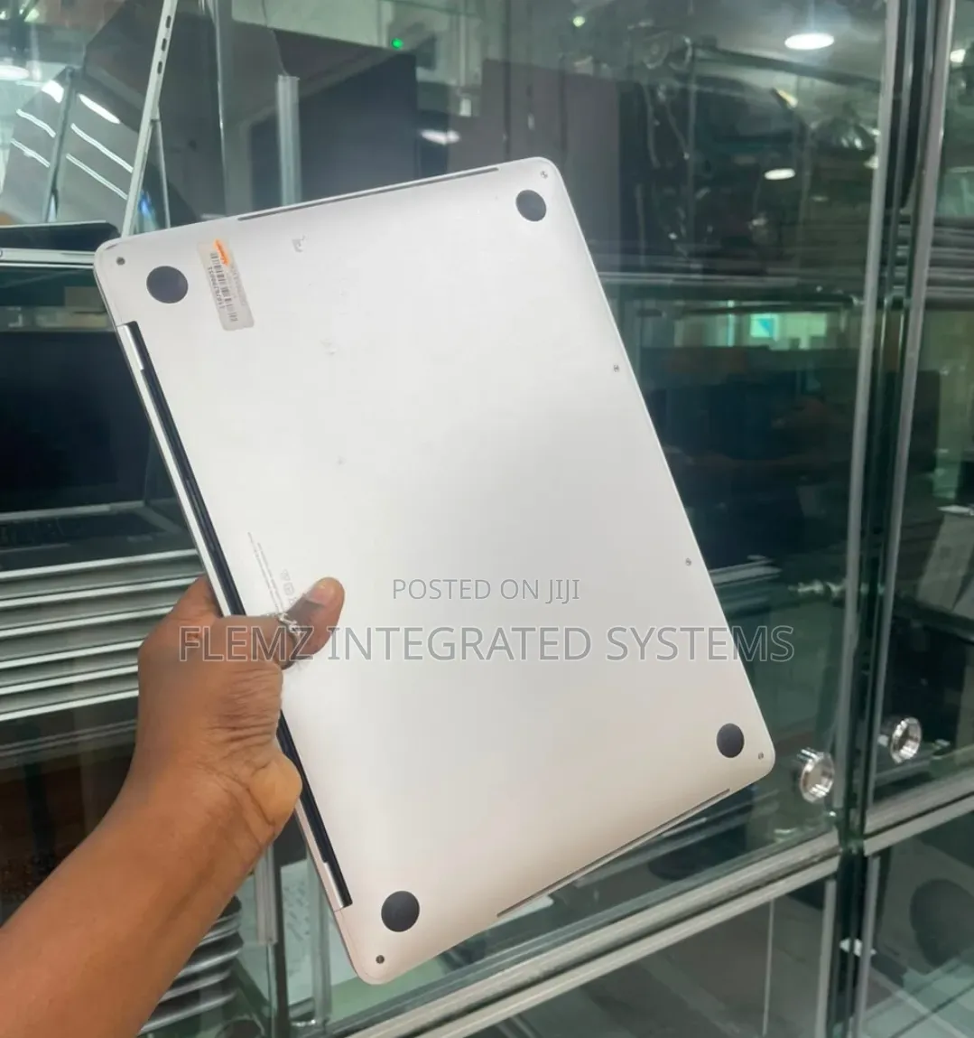 Laptop Apple MacBook Pro 2019 16GB Intel Core i7 SSD 1T