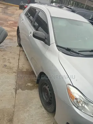 Toyota Matrix 2011 Silver