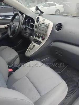 Toyota Matrix 2011 Silver