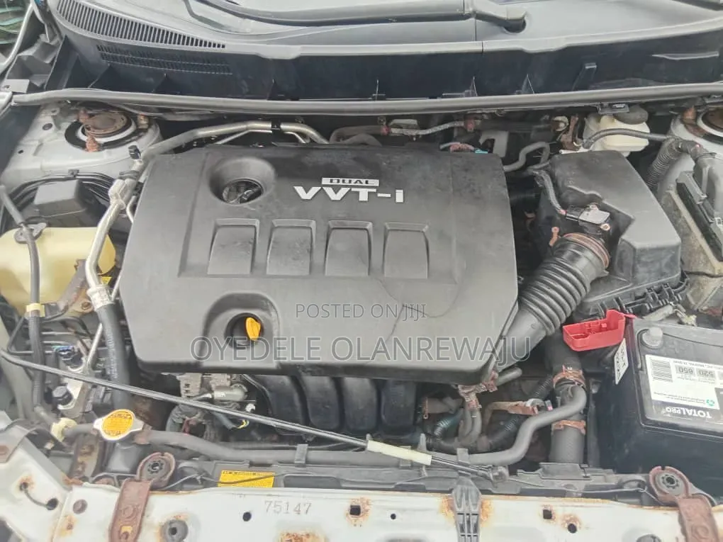 Toyota Matrix 2011 Silver