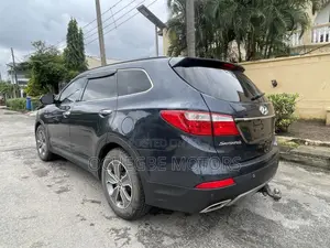 Hyundai Santa Fe SE AWD 2016 Gray