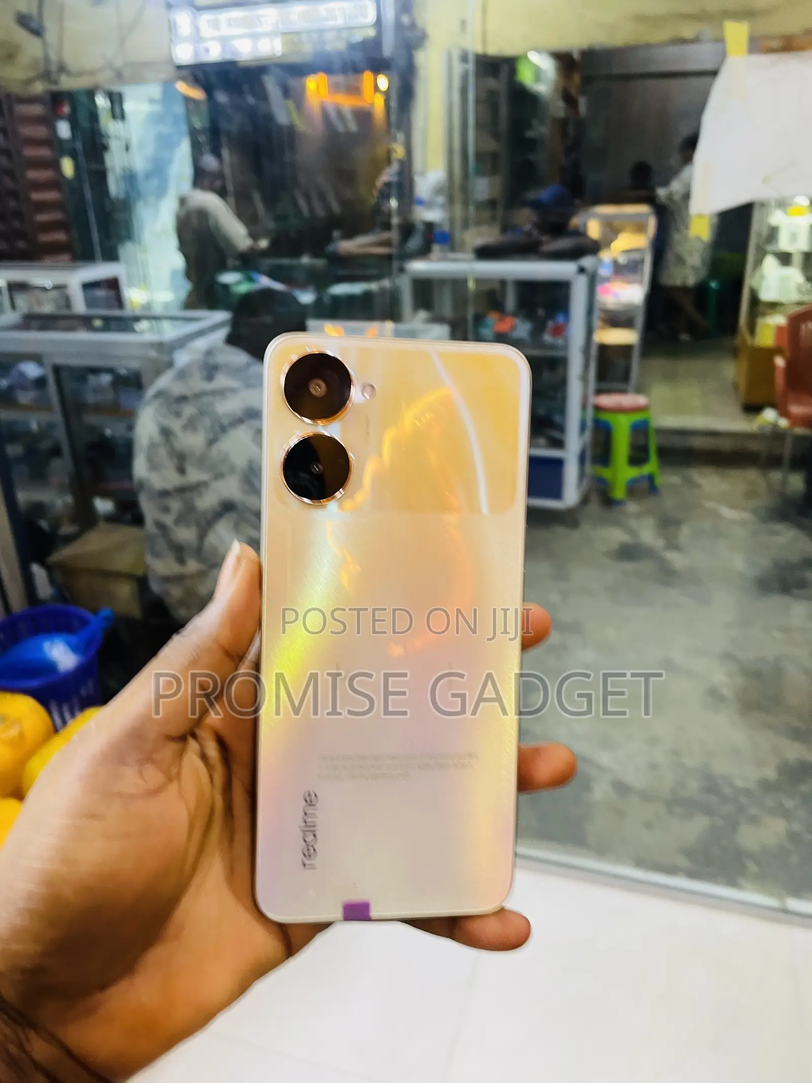 Realme V30 128 GB Yellow