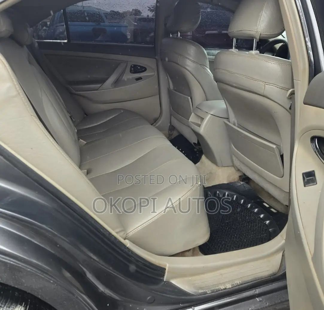 Toyota Camry 2007 Gray