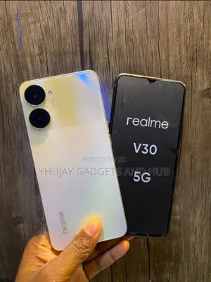 Realme V30 128 GB Yellow