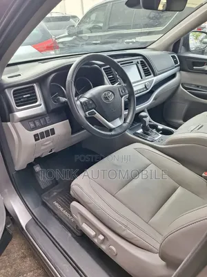 Toyota Highlander 2018 Gray