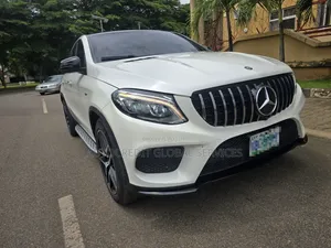 Mercedes-Benz GLE-Class 2017 White