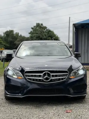 Mercedes-Benz E350 Base 4dr Sedan RWD (3.5L 6cyl 7A) 2014 Blue