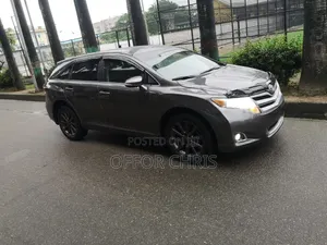 Toyota Venza 2010 Gray