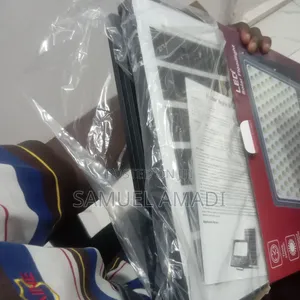 LED Solar Floodlight IP67 Security Lamp With Remote