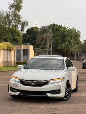 Honda Accord Touring V6 2dr Coupe FWD (3.5L 6cyl 6A) 2017 White