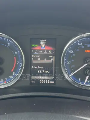 Toyota Corolla SE 4dr Sedan (1.8L 4cyl CVT) 2017 Red