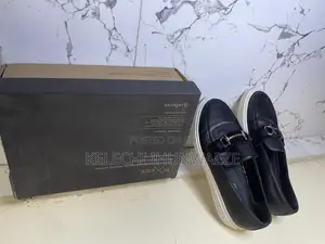 Cooperate Shoe
