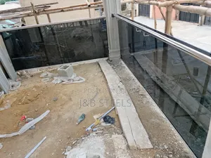 Quality Frameless 10m