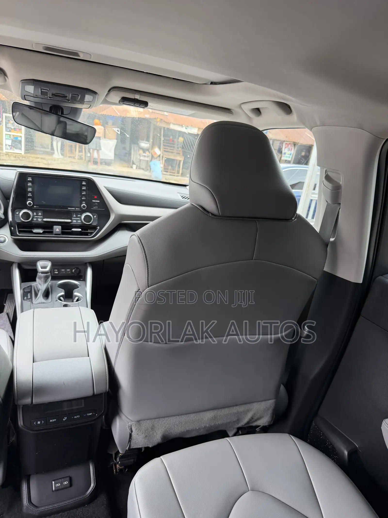 Toyota Highlander XLE 2022 Black