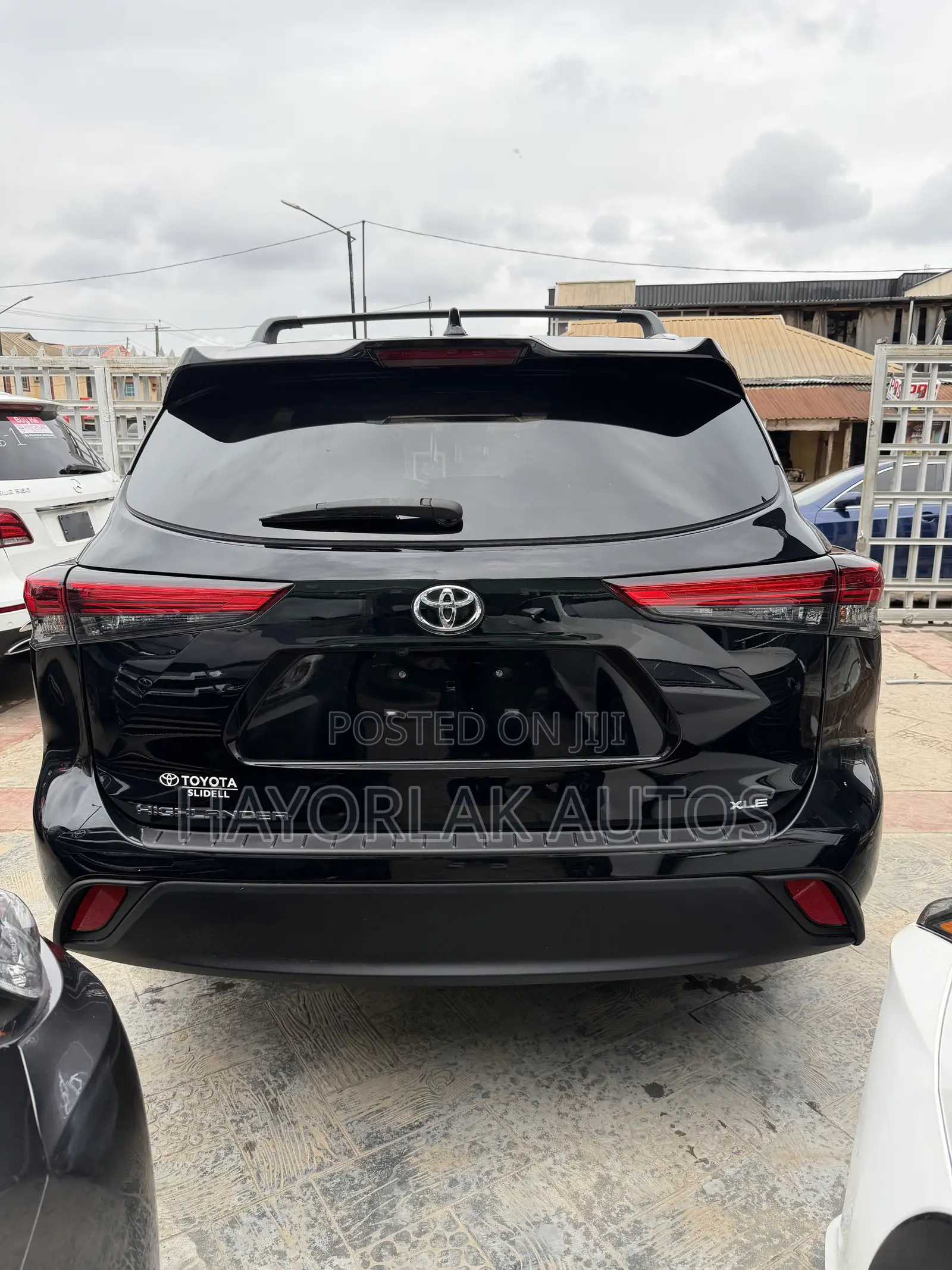 Toyota Highlander XLE 2022 Black