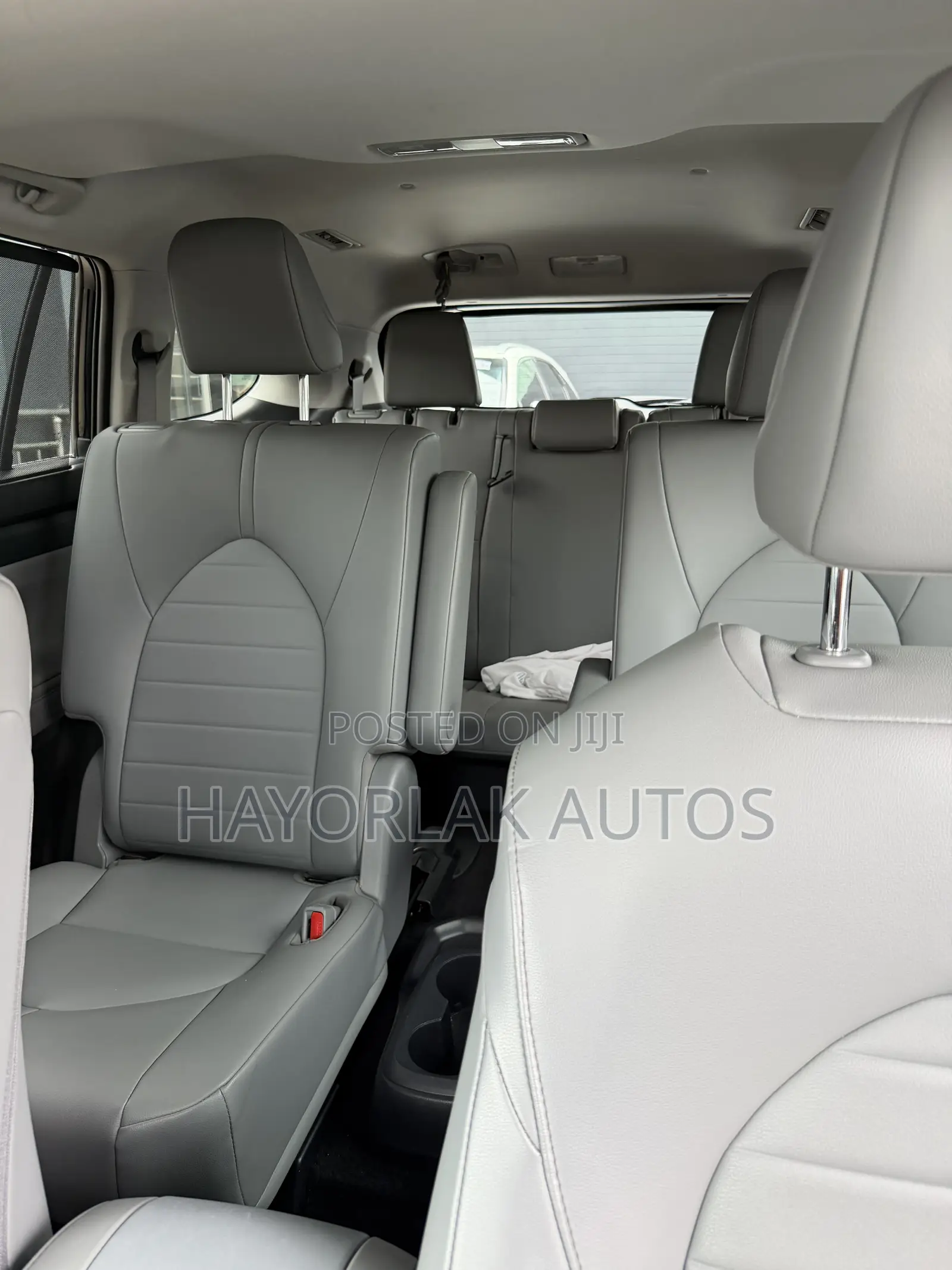 Toyota Highlander XLE 2022 Black