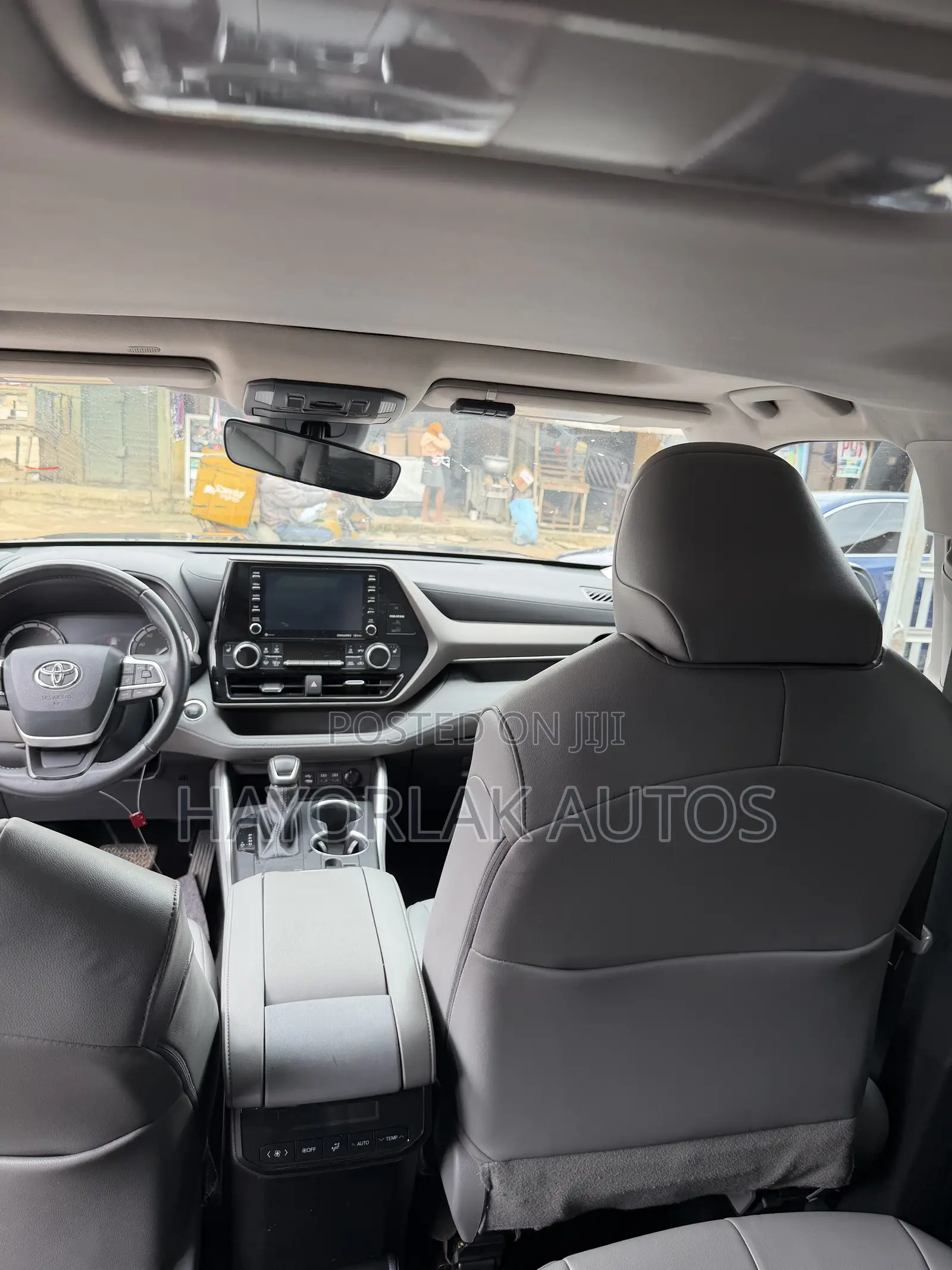 Toyota Highlander XLE 2022 Black