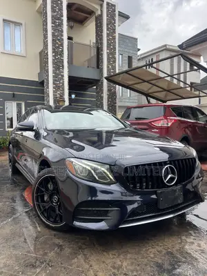 Mercedes-Benz E300 2018 Blue