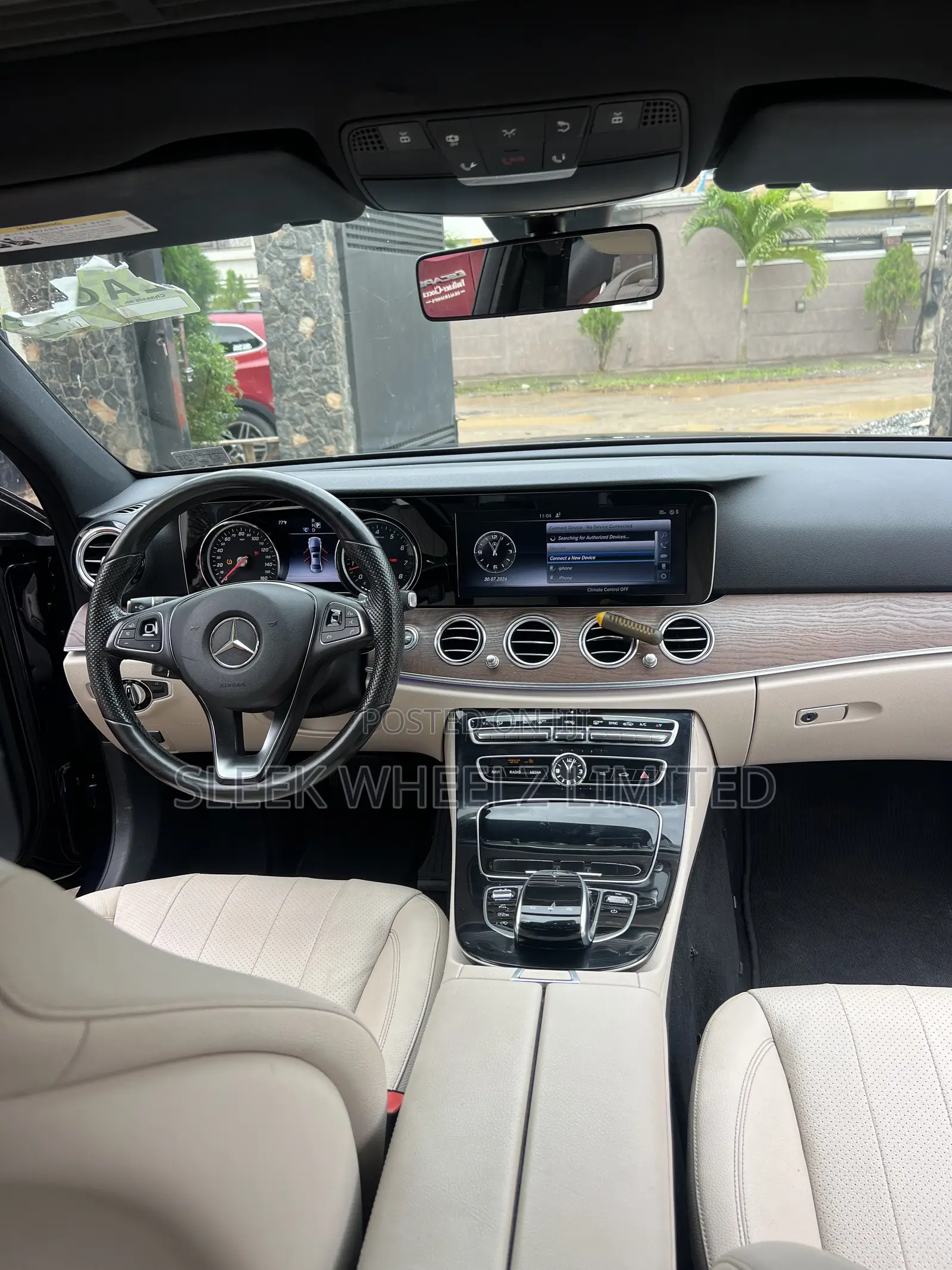 Mercedes-Benz E300 2018 Blue