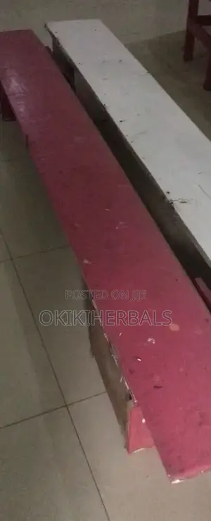 Salon Table