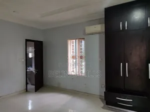 3bdrm Block of Flats in Jabi for rent