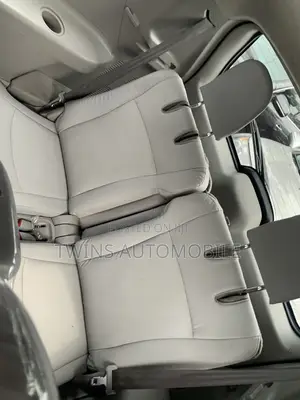 Toyota Highlander Limited 2012 Silver