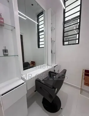Furnished 2bdrm Block of Flats in Rose Bank, Lekki Phase 1 for sale