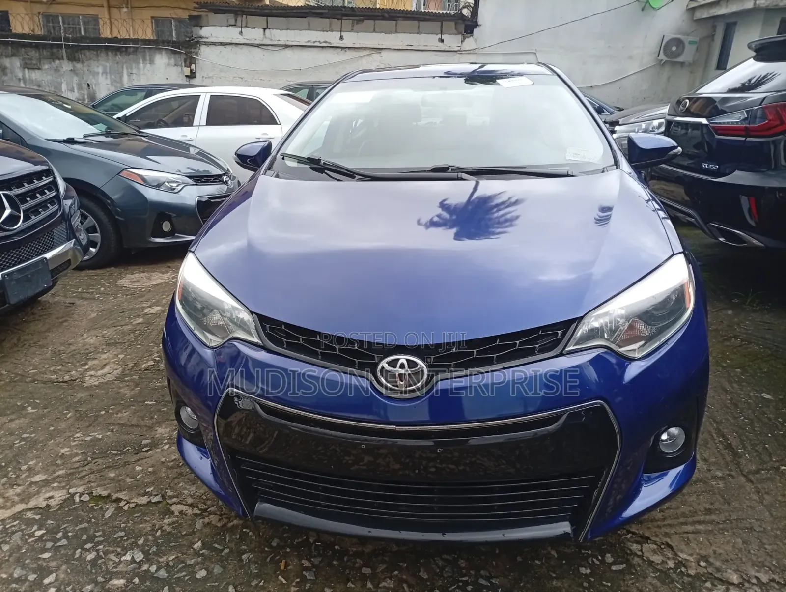 Toyota Corolla 2016 Blue
