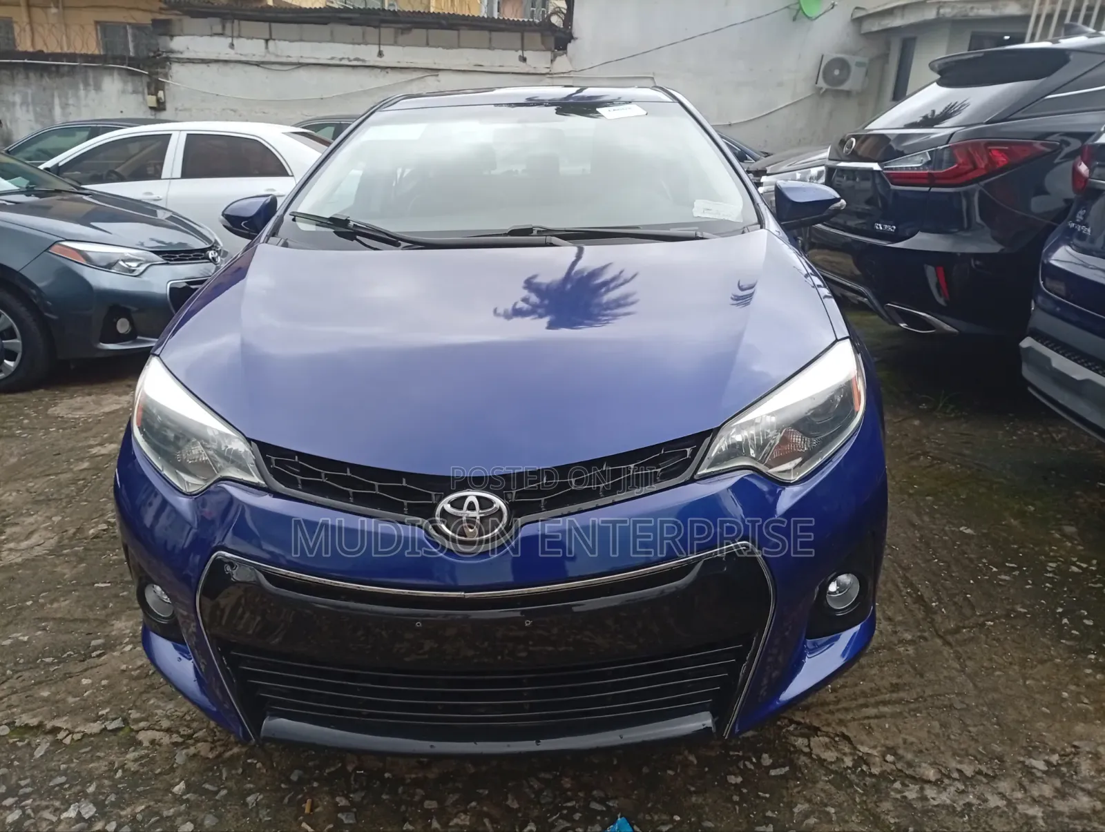 Toyota Corolla 2016 Blue