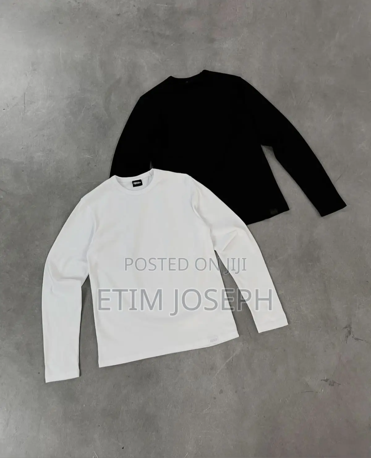 Plain Black and White Longsleeve