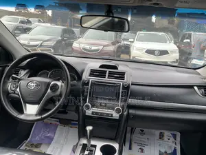 Toyota Camry SE 4dr Sedan (2.5L 4cyl 6A) 2014 Black