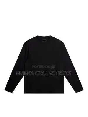 Plain Black and White Longsleeve