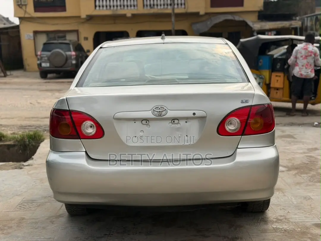 Toyota Corolla 2004 Silver