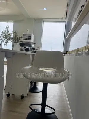 Nail Tech Table Chair