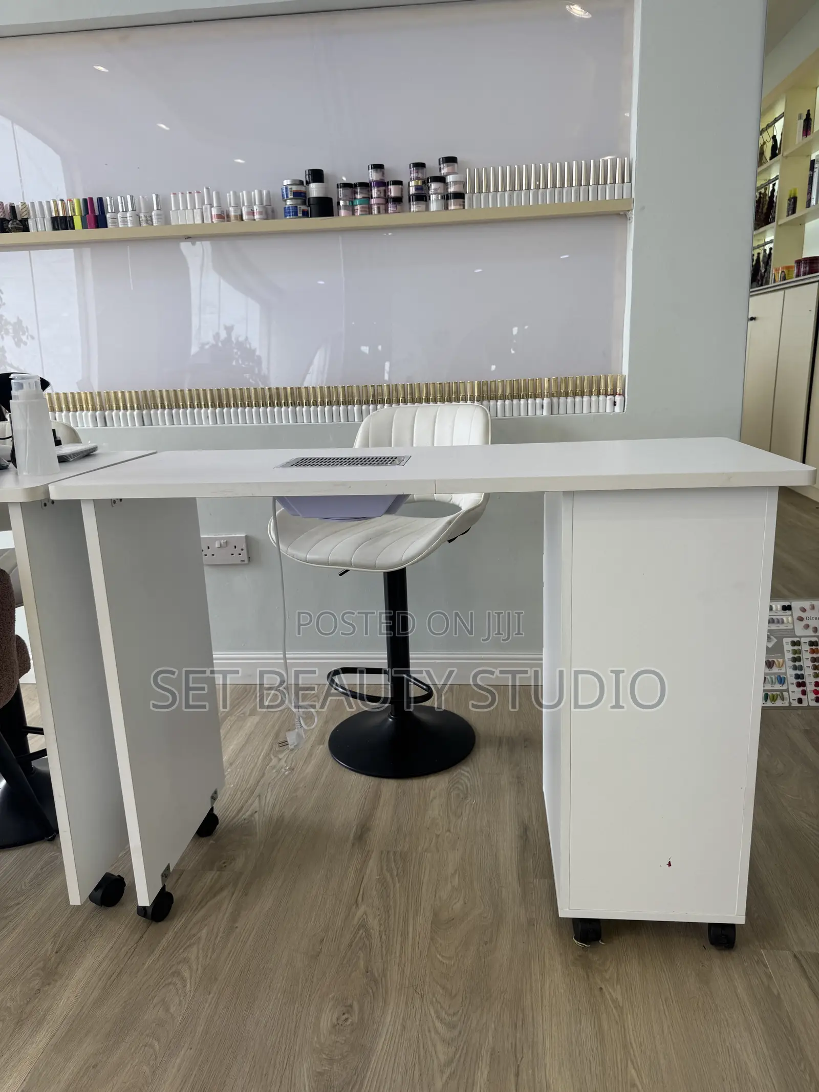 Nail Tech Table Chair