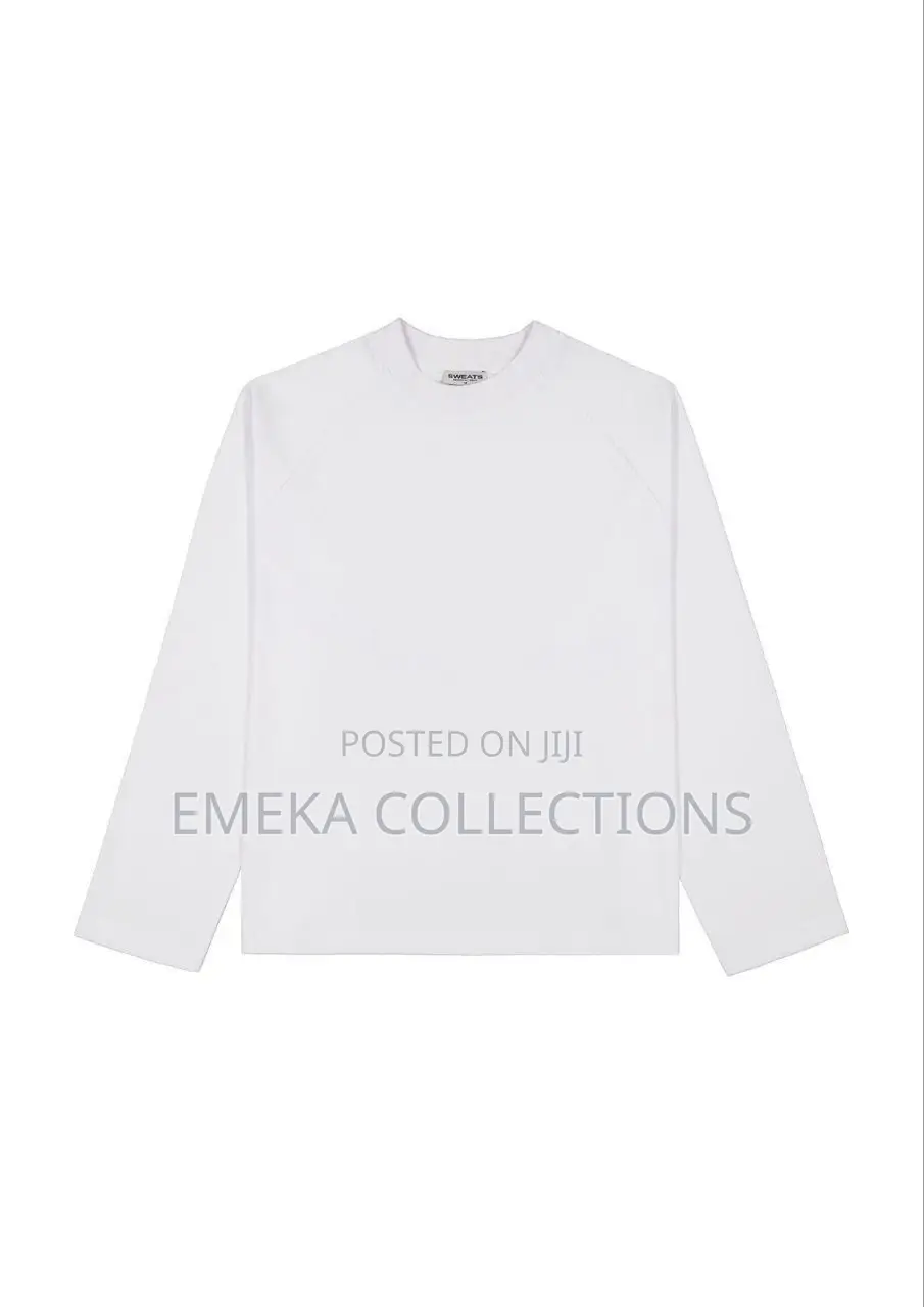 Plain Black and White Longsleeve