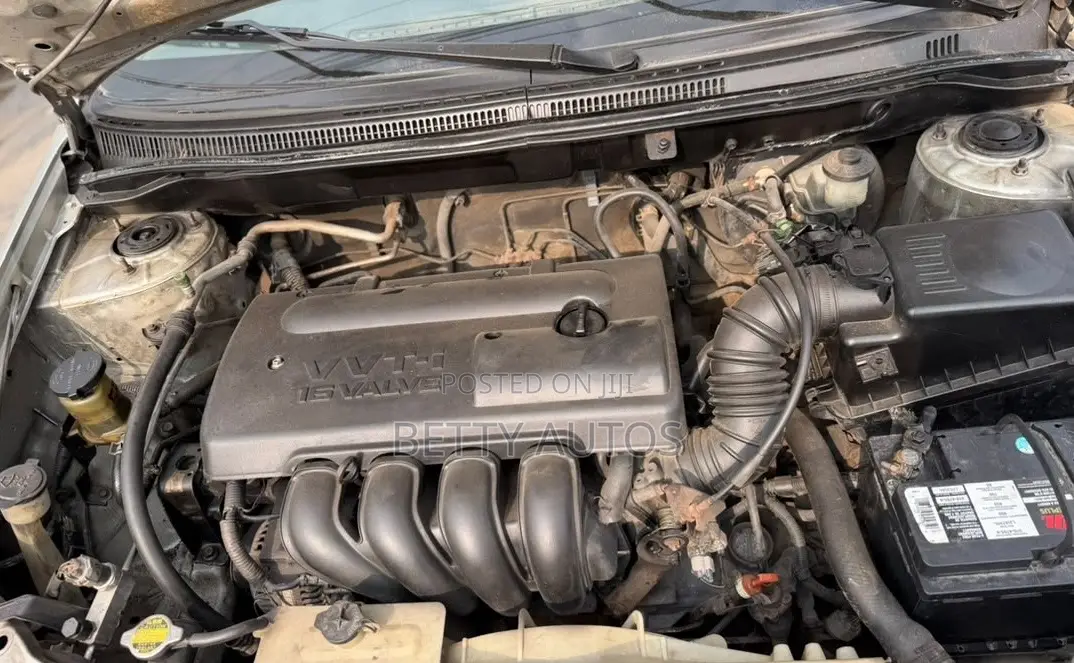 Toyota Corolla 2004 Silver