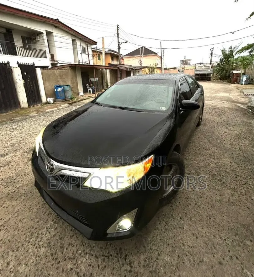 Toyota Camry 2013 Black