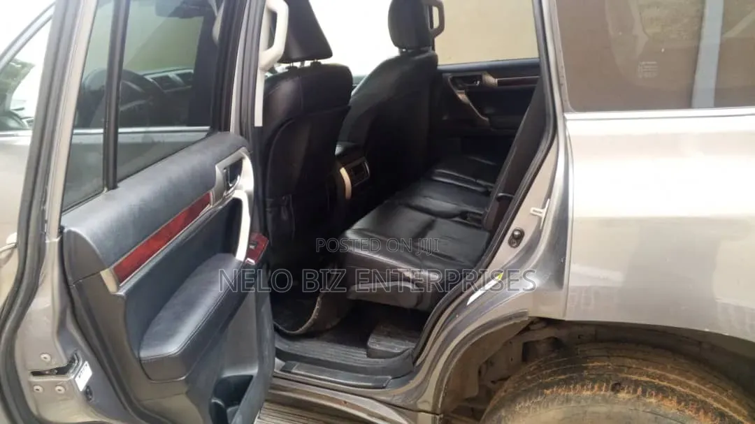Lexus GX 2012 Gray