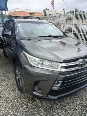 Toyota Highlander 2018